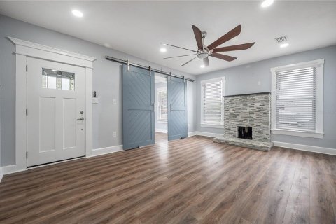 Casa en alquiler en Tampa, Florida, 4 dormitorios, 161 m2 № 1916364 - foto 5