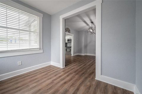 Casa en alquiler en Tampa, Florida, 4 dormitorios, 161 m2 № 1916364 - foto 30