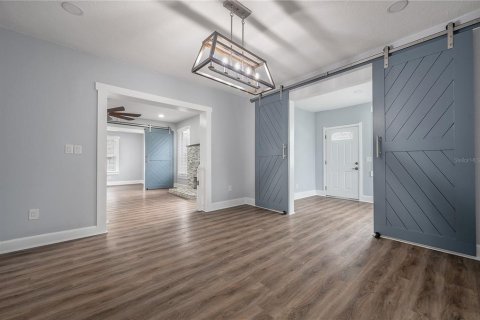 Casa en alquiler en Tampa, Florida, 4 dormitorios, 161 m2 № 1916364 - foto 27