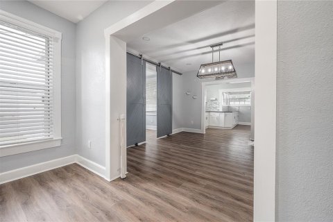 Casa en alquiler en Tampa, Florida, 4 dormitorios, 161 m2 № 1916364 - foto 24