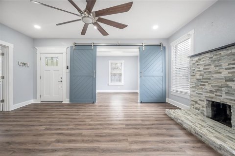 Casa en alquiler en Tampa, Florida, 4 dormitorios, 161 m2 № 1916364 - foto 7