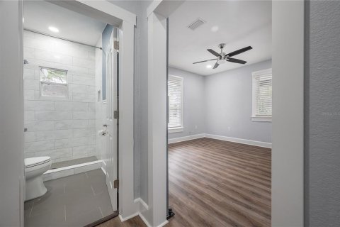 Casa en alquiler en Tampa, Florida, 4 dormitorios, 161 m2 № 1916364 - foto 23