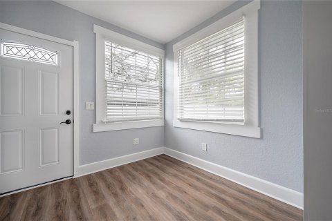 Casa en alquiler en Tampa, Florida, 4 dormitorios, 161 m2 № 1916364 - foto 29