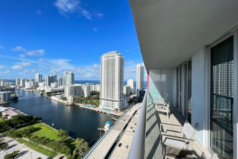 Condo in Hallandale Beach, Florida, 2 bedrooms  № 2263822