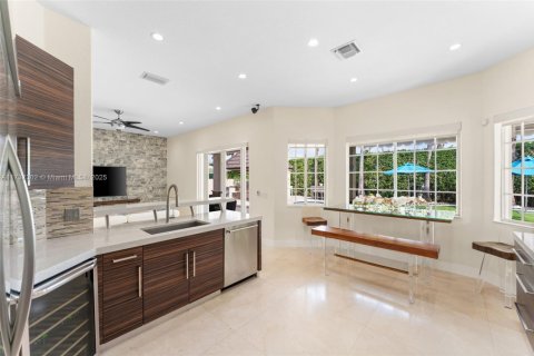 Casa en venta en Miami Lakes, Florida, 4 dormitorios, 251.02 m2 № 1490920 - foto 8