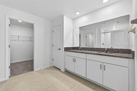 House in Zephyrhills, Florida 4 bedrooms, 180.14 sq.m. № 1787910 - photo 21