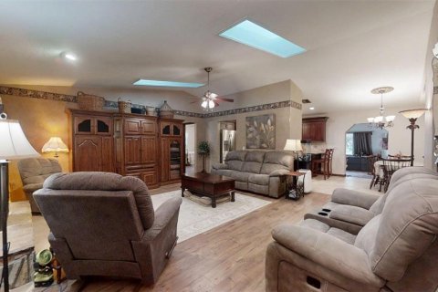 Casa en venta en Crystal River, Florida, 3 dormitorios, 214.7 m2 № 2385803 - foto 13