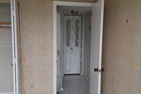 Copropriété à vendre à Pembroke Pines, Floride: 2 chambres № 1864790 - photo 19