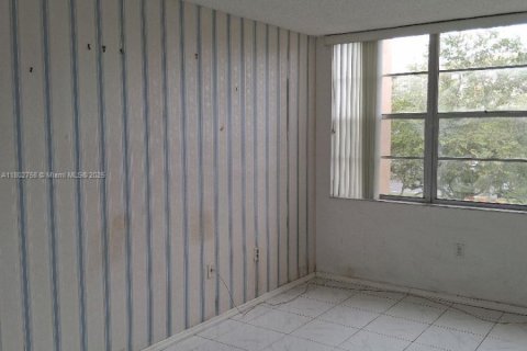 Copropriété à vendre à Pembroke Pines, Floride: 2 chambres № 1864790 - photo 21