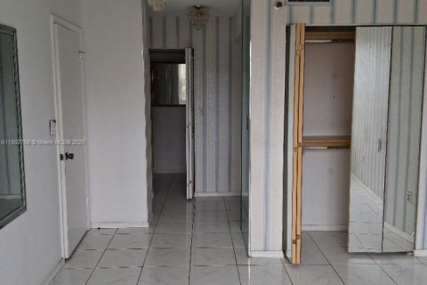 Copropriété à vendre à Pembroke Pines, Floride: 2 chambres № 1864790 - photo 24