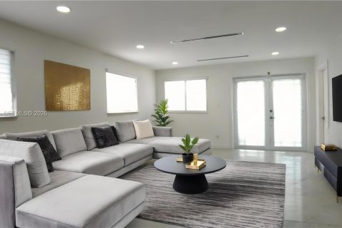 Снять в аренду виллу или дом в Майами, Флорида 3 спальни, 148.64м2, № 1998150 - фото 11