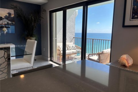 Condominio en venta en Hollywood, Florida, 2 dormitorios, 145.86 m2 № 1970265 - foto 20
