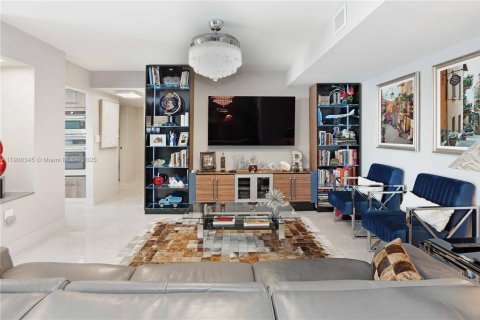 Condominio en venta en Hollywood, Florida, 2 dormitorios, 145.86 m2 № 1970265 - foto 3