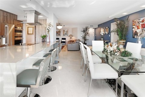 Condominio en venta en Hollywood, Florida, 2 dormitorios, 145.86 m2 № 1970265 - foto 10