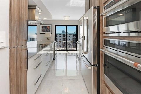 Condominio en venta en Hollywood, Florida, 2 dormitorios, 145.86 m2 № 1970265 - foto 14
