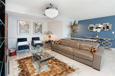 Condominio en venta en Hollywood, Florida, 2 dormitorios, 145.86 m2 № 1970265 - foto 6