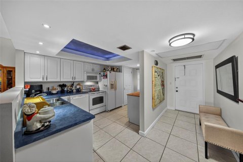 Купить кондоминиум в Помпано-Бич, Флорида 3 комнаты, 112.97м2, № 2177345 - фото 7