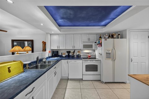Купить кондоминиум в Помпано-Бич, Флорида 3 комнаты, 112.97м2, № 2177345 - фото 8
