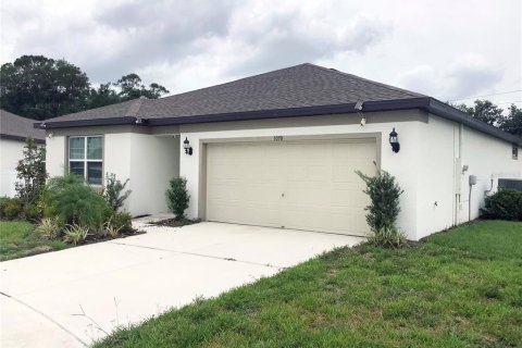 House in Winter Haven, Florida 3 bedrooms, 154.12 sq.m. № 1684678 - photo 2