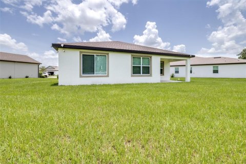 House in Winter Haven, Florida 3 bedrooms, 154.12 sq.m. № 1684678 - photo 24