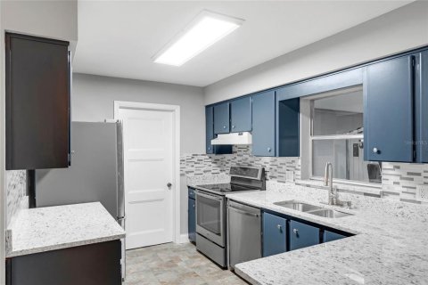 Appartement à louer à Winter Park, Floride: 3 chambres, 153.29 m2 № 2356398 - photo 4