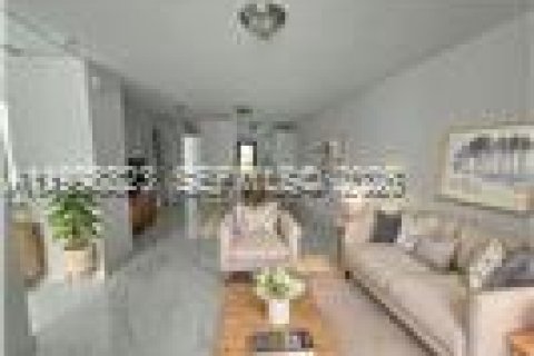 House in Homestead, Florida 3 bedrooms, 120.77 sq.m. № 2067779 - photo 4