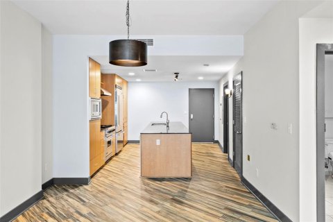 Condominio en venta en Tampa, Florida, 2 dormitorios, 97.55 m2 № 2216343 - foto 10