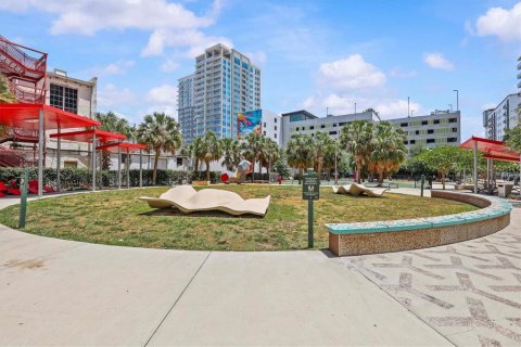 Condominio en venta en Tampa, Florida, 2 dormitorios, 97.55 m2 № 2216343 - foto 25