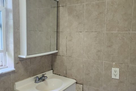 Apartment in West Palm Beach, Florida 1 bedroom, 51.1 sq.m. № 2175839 - photo 13