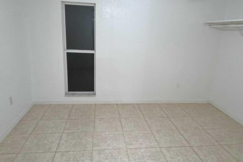 Apartment in West Palm Beach, Florida 1 bedroom, 51.1 sq.m. № 2175839 - photo 17
