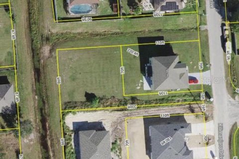Land in Kissimmee, Florida № 2105793