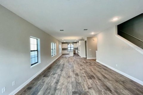 Touwnhouse à louer à Winter Springs, Floride: 4 chambres, 219.16 m2 № 2102912 - photo 12