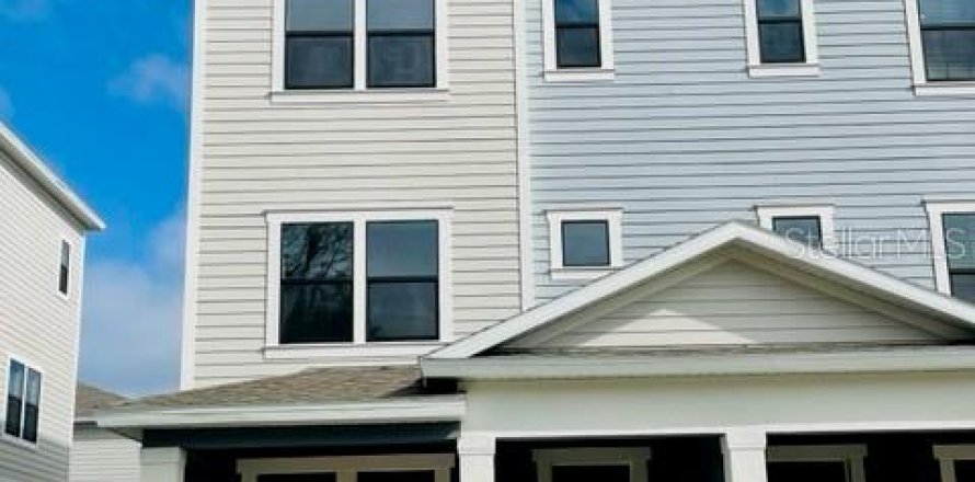 Touwnhouse à Winter Springs, Floride 4 chambres, 219.16 m2 № 2102912