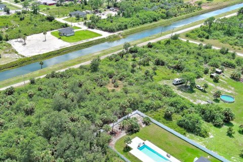 Land in Lehigh Acres, Florida № 2164319 - photo 12