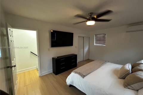 Снять в аренду квартиру в Форт-Лодердейл, Флорида 1 спальня, 169.45м2, № 1989969 - фото 16