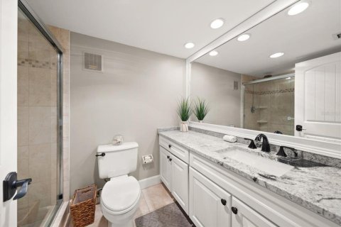 Condo in Saint Pete Beach, Florida, 2 bedrooms № 2196860 - photo 21