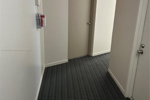 Condo in Lauderhill, Florida, 2 bedrooms № 2060191 - photo 28