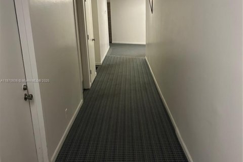 Condo in Lauderhill, Florida, 2 bedrooms № 2060191 - photo 29