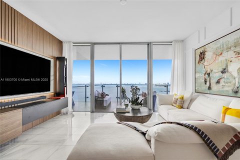 Купить кондоминиум в Майами, Флорида 3 спальни, 198.9м2, № 1965862 - фото 13