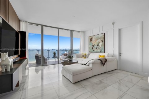 Купить кондоминиум в Майами, Флорида 3 спальни, 198.9м2, № 1965862 - фото 12