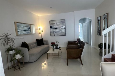 Купить таунхаус в Мирамар, Флорида 3 спальни, 134.71м2, № 2079125 - фото 24