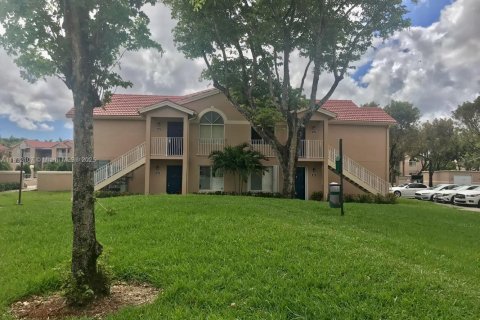 Condominio en alquiler en Miami, Florida, 2 dormitorios, 82.78 m2 № 1944179 - foto 5