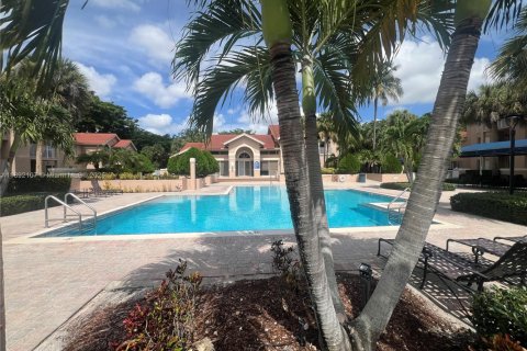Condominio en alquiler en Miami, Florida, 2 dormitorios, 82.78 m2 № 1944179 - foto 30
