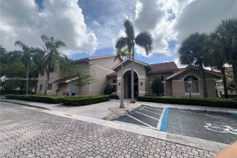 Condominio en alquiler en Miami, Florida, 2 dormitorios, 82.78 m2 № 1944179 - foto 28
