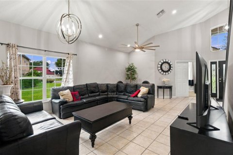 Villa ou maison à vendre à Kissimmee, Floride: 6 chambres, 248.7 m2 № 2416502 - photo 6