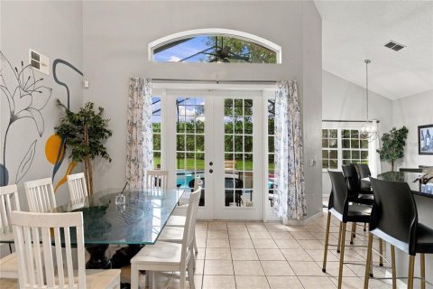 Villa ou maison à vendre à Kissimmee, Floride: 6 chambres, 248.7 m2 № 2416502 - photo 10