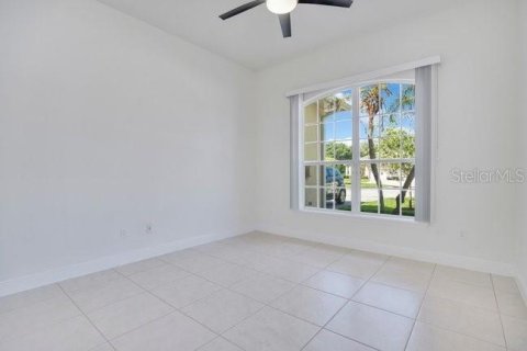 Duplex in DeBary, Florida 2 bedrooms, 164.07 sq.m. № 2123719 - photo 25