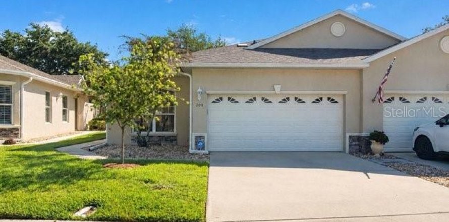 Duplex in DeBary, Florida 2 bedrooms, 164.07 sq.m. № 2123719