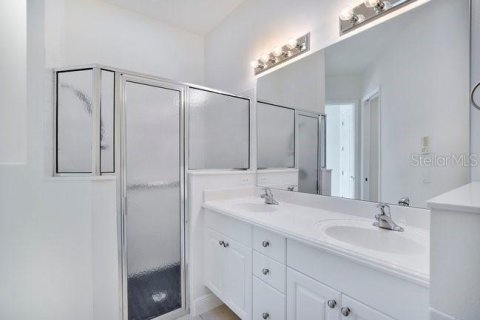 Duplex in DeBary, Florida 2 bedrooms, 164.07 sq.m. № 2123719 - photo 21