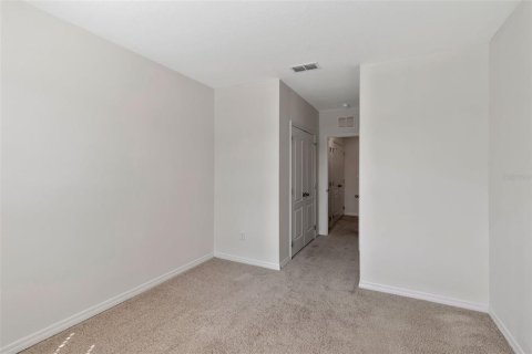 Touwnhouse à vendre à Davenport, Floride: 3 chambres, 157.19 m2 № 2291595 - photo 12